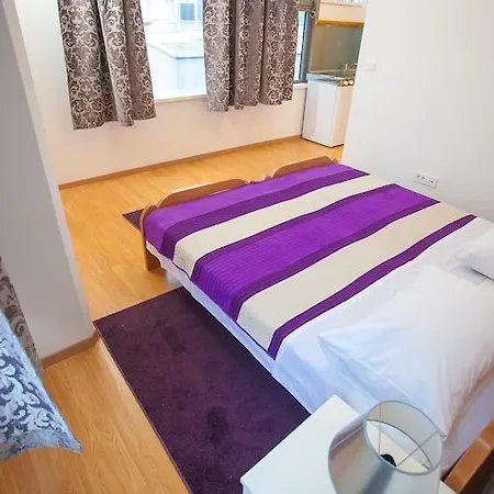 Apartment Bolero Split